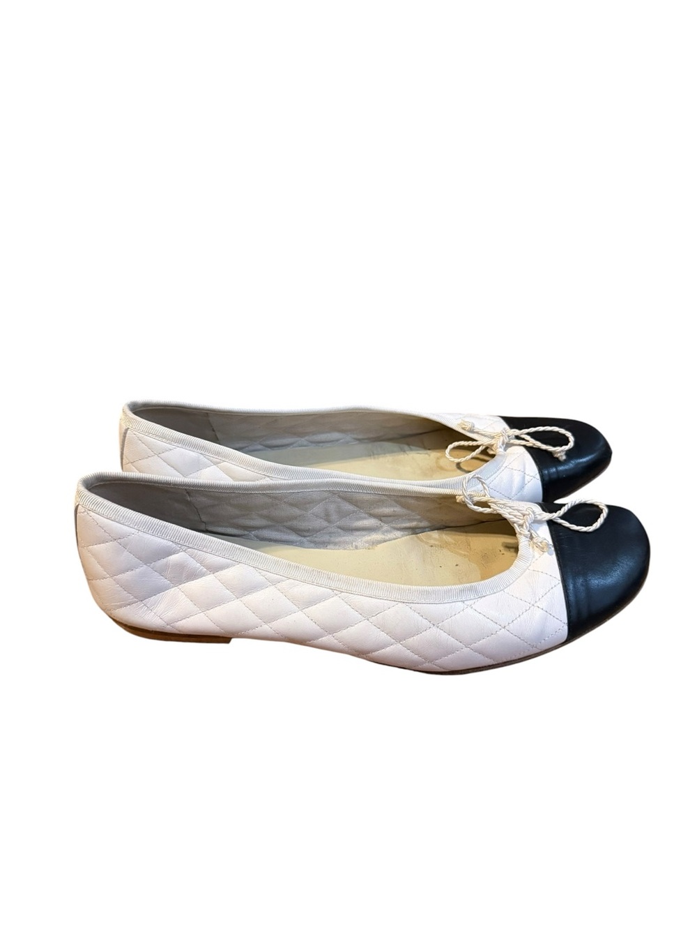 French Sole FS/NY White Quilted Leather Cap Toe Ballet Flats Black Bow Size 8